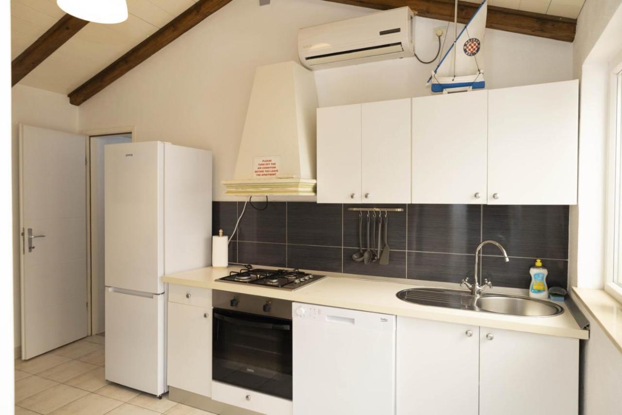 Appartement M&T à Supetar Extérieur photo